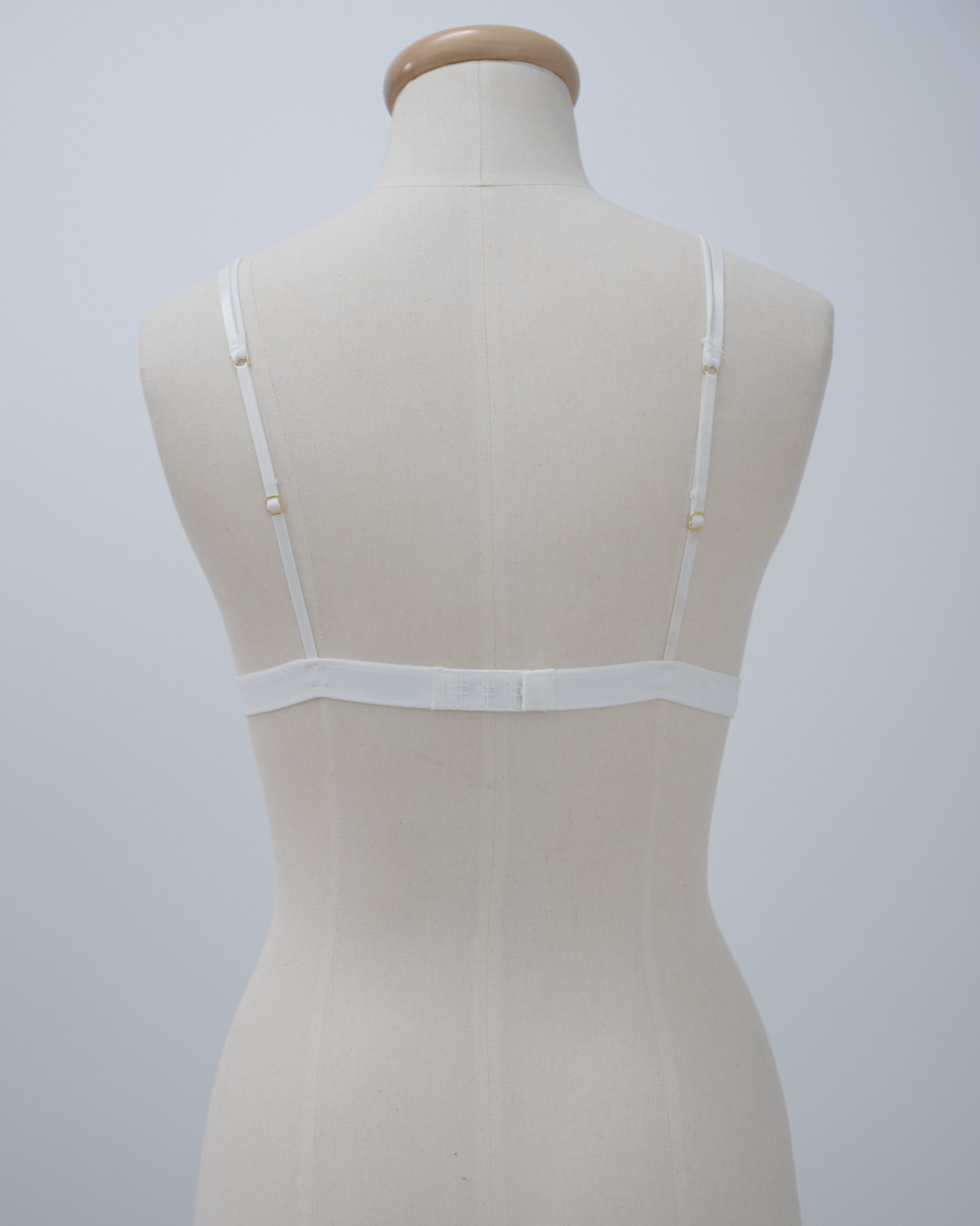 V-strap Lace Bra