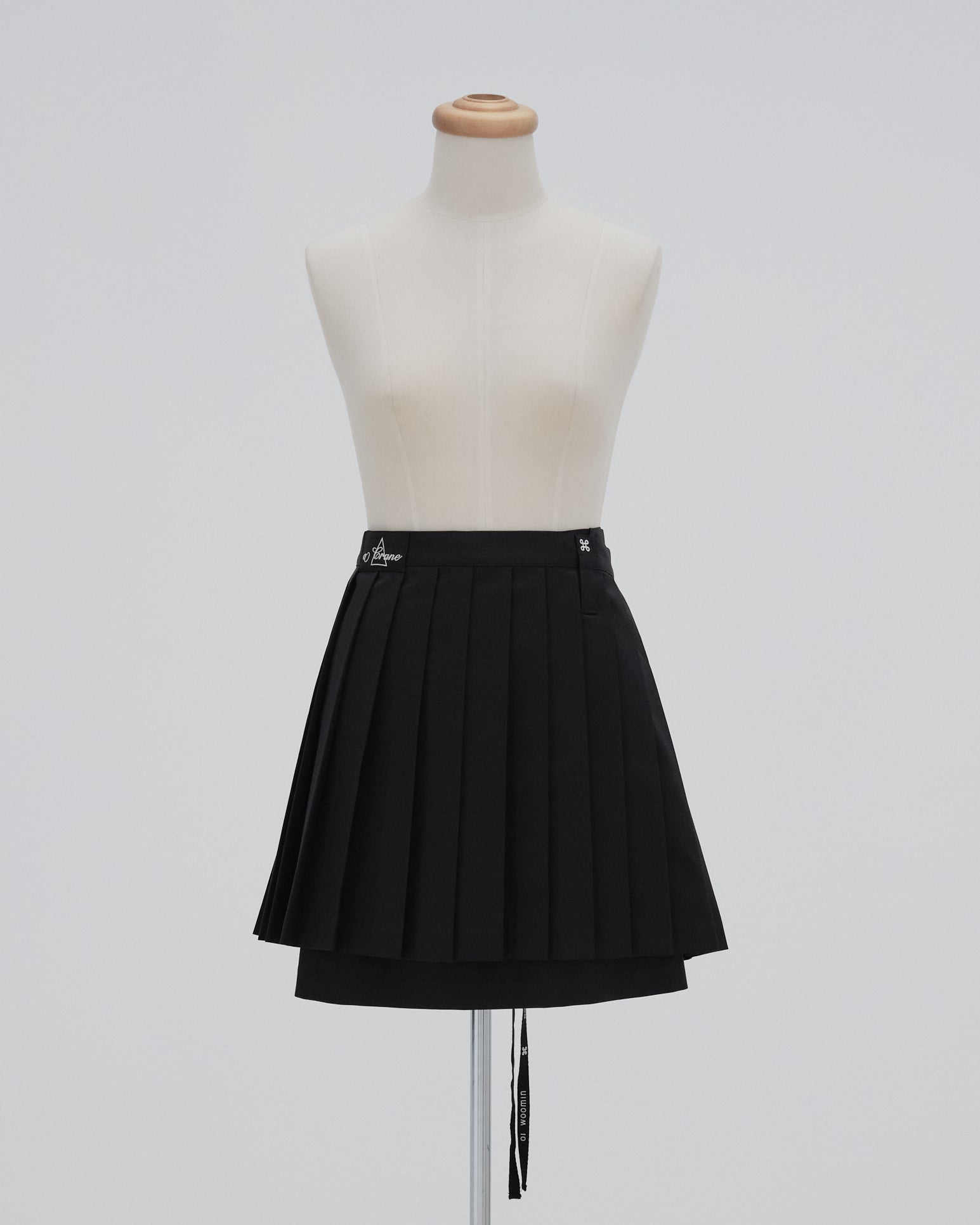 VILLAIN Pleated Skirt